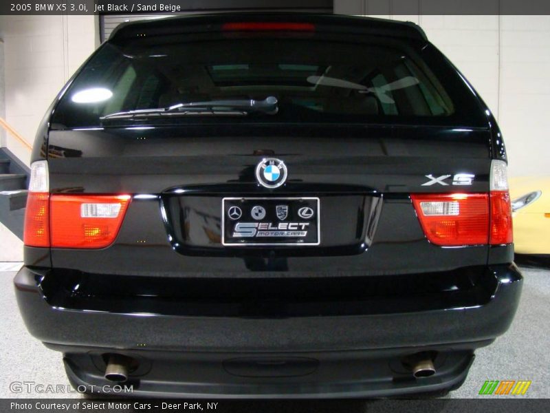 Jet Black / Sand Beige 2005 BMW X5 3.0i
