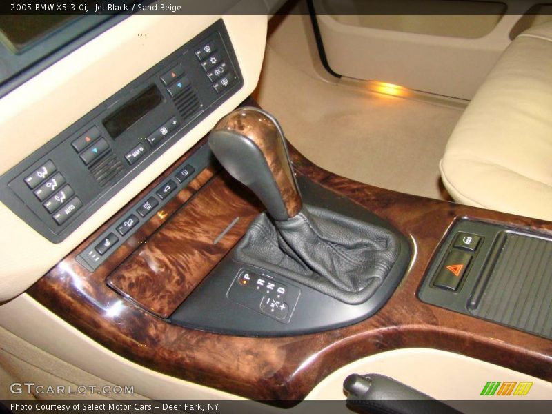 Jet Black / Sand Beige 2005 BMW X5 3.0i