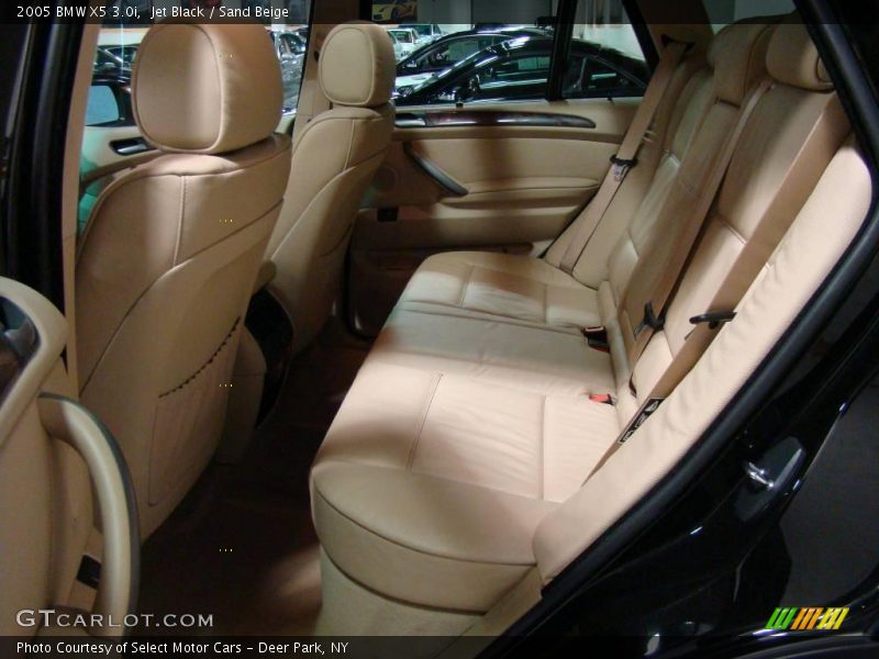 Jet Black / Sand Beige 2005 BMW X5 3.0i
