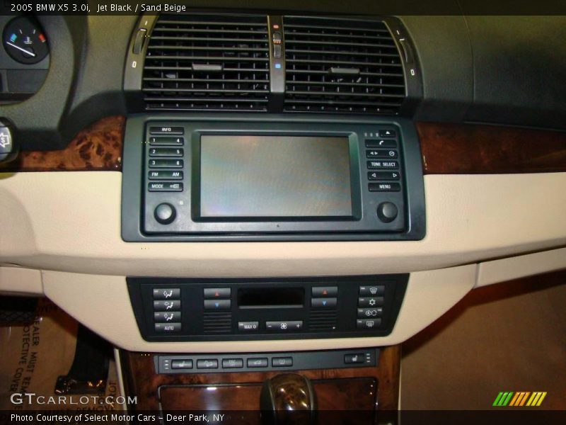 Jet Black / Sand Beige 2005 BMW X5 3.0i