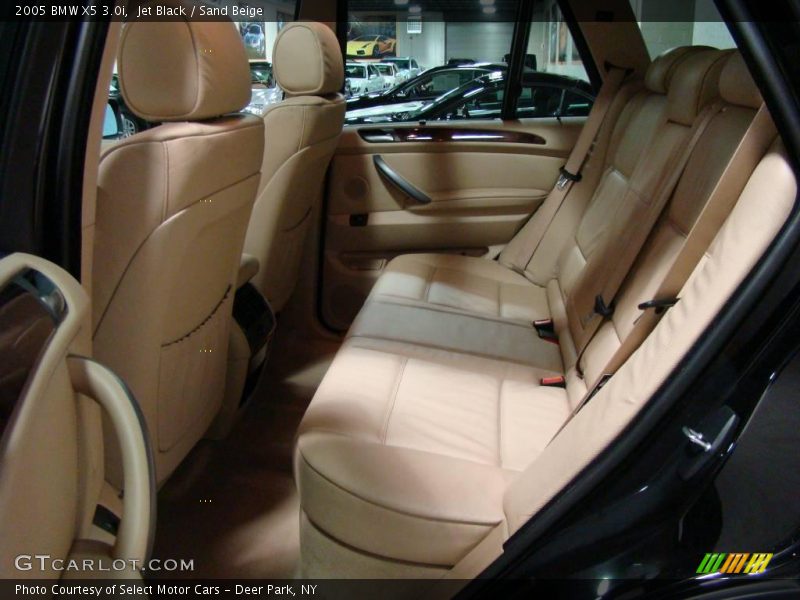 Jet Black / Sand Beige 2005 BMW X5 3.0i