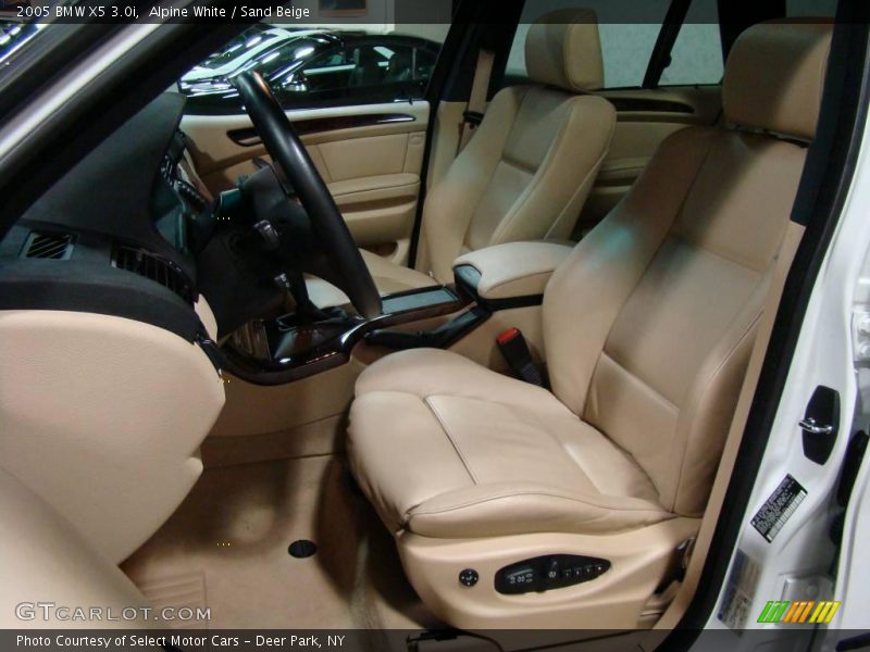 Alpine White / Sand Beige 2005 BMW X5 3.0i