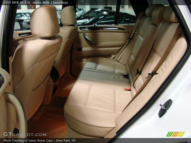 Alpine White / Sand Beige 2005 BMW X5 3.0i