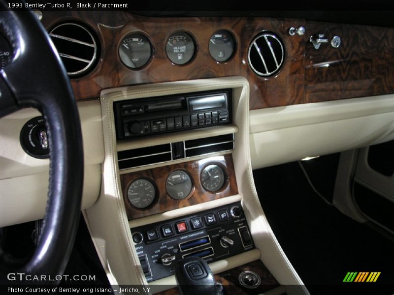 Black / Parchment 1993 Bentley Turbo R