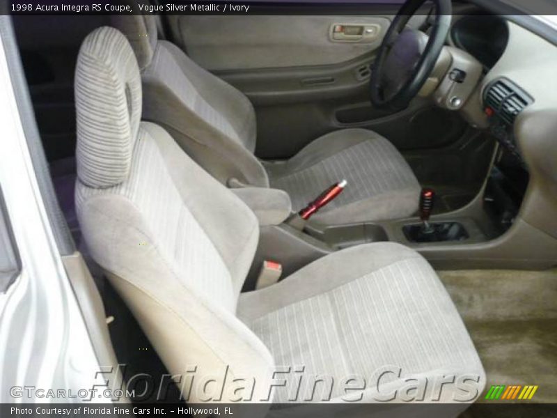 Vogue Silver Metallic / Ivory 1998 Acura Integra RS Coupe