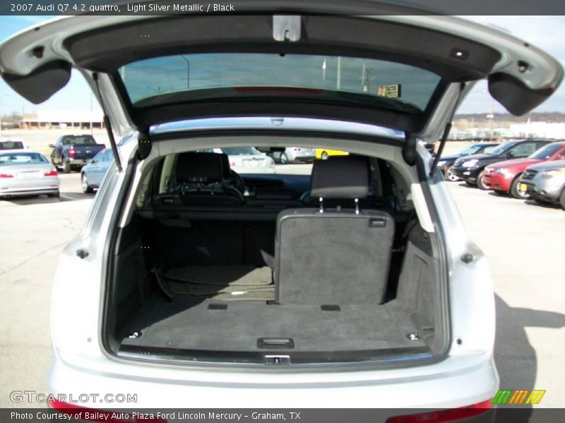Light Silver Metallic / Black 2007 Audi Q7 4.2 quattro