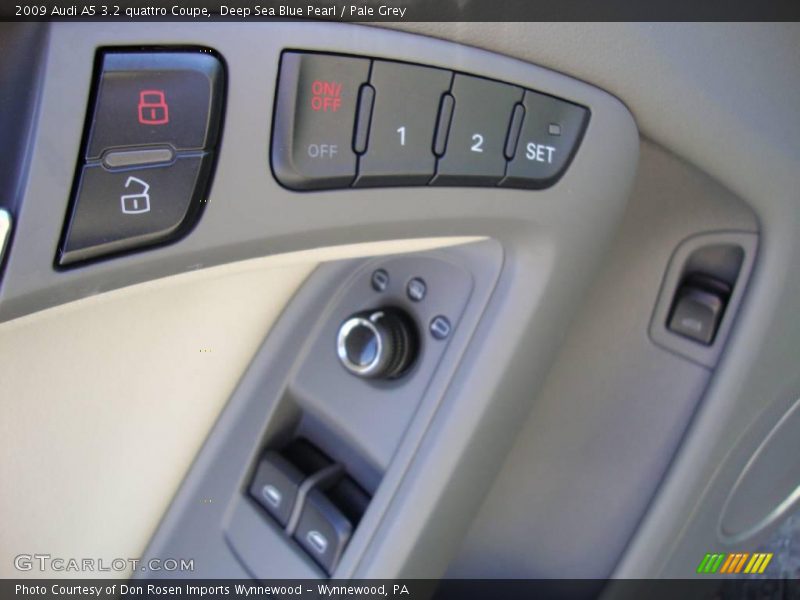 Deep Sea Blue Pearl / Pale Grey 2009 Audi A5 3.2 quattro Coupe