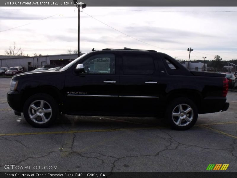 Black / Ebony 2010 Chevrolet Avalanche LTZ