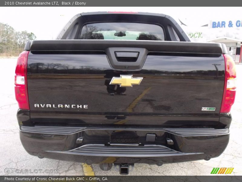Black / Ebony 2010 Chevrolet Avalanche LTZ