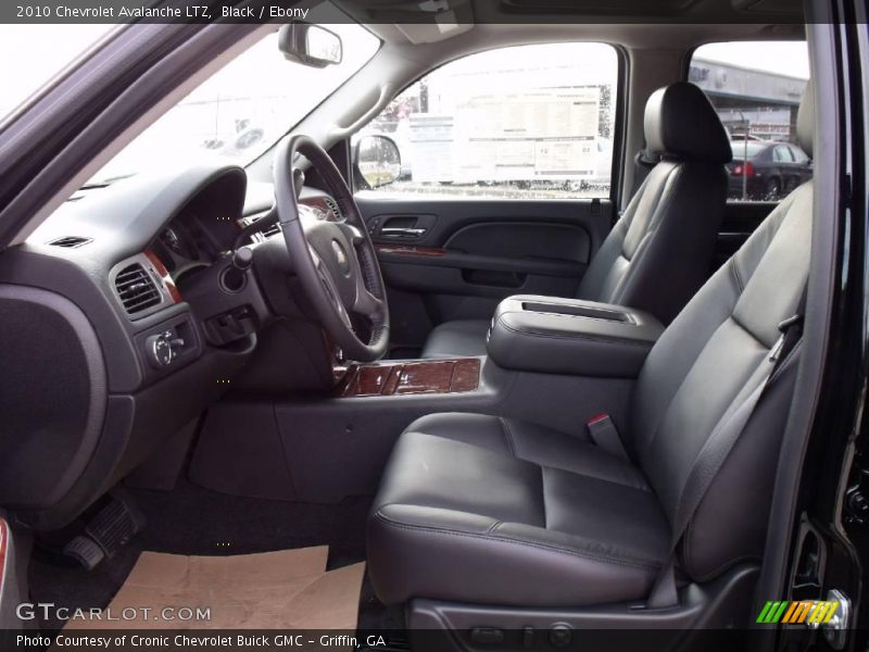 Black / Ebony 2010 Chevrolet Avalanche LTZ