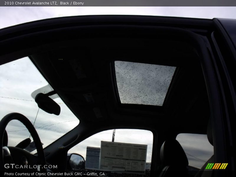 Black / Ebony 2010 Chevrolet Avalanche LTZ