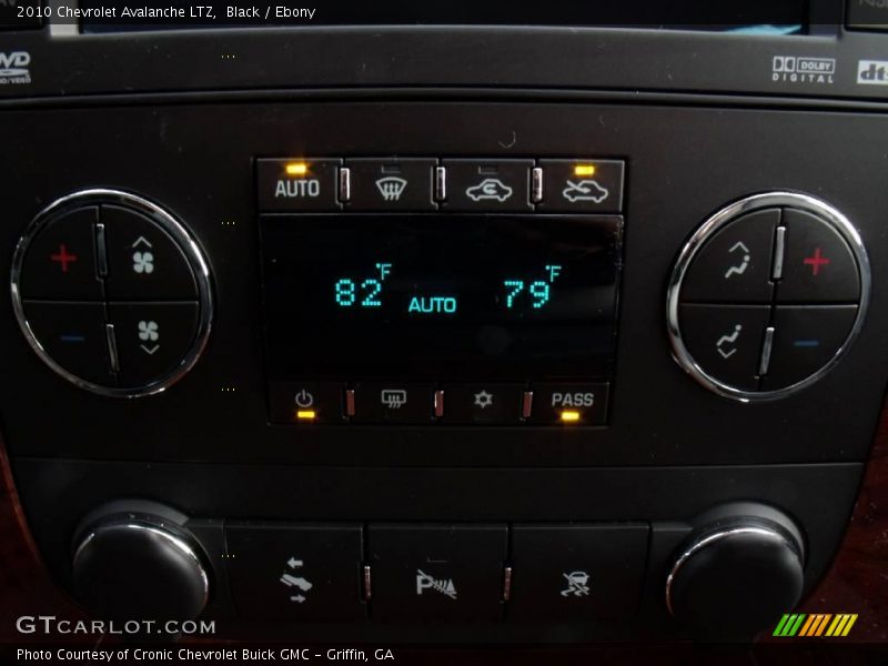 Black / Ebony 2010 Chevrolet Avalanche LTZ