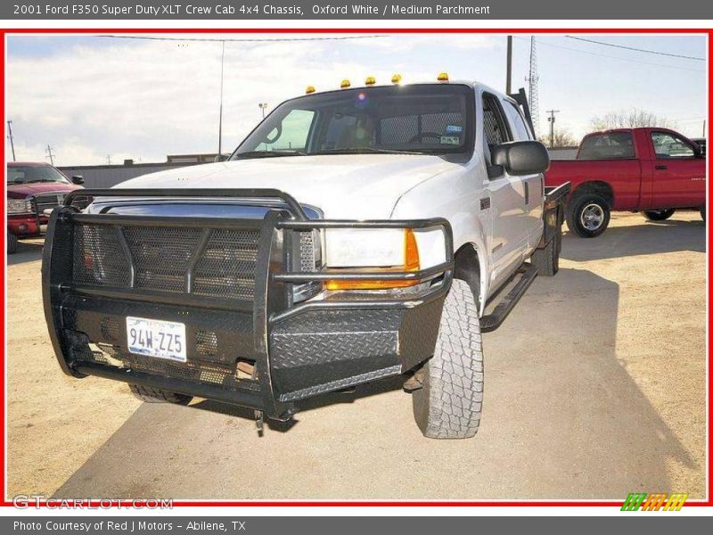 Oxford White / Medium Parchment 2001 Ford F350 Super Duty XLT Crew Cab 4x4 Chassis