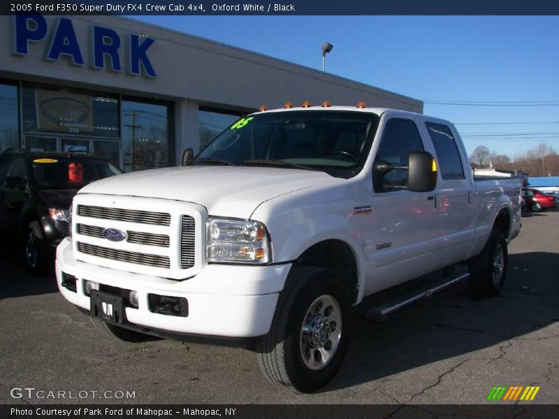 Oxford White / Black 2005 Ford F350 Super Duty FX4 Crew Cab 4x4