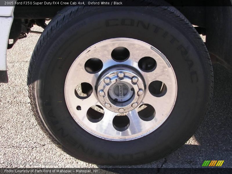 Oxford White / Black 2005 Ford F350 Super Duty FX4 Crew Cab 4x4