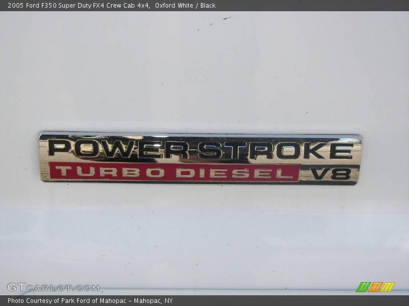 Oxford White / Black 2005 Ford F350 Super Duty FX4 Crew Cab 4x4