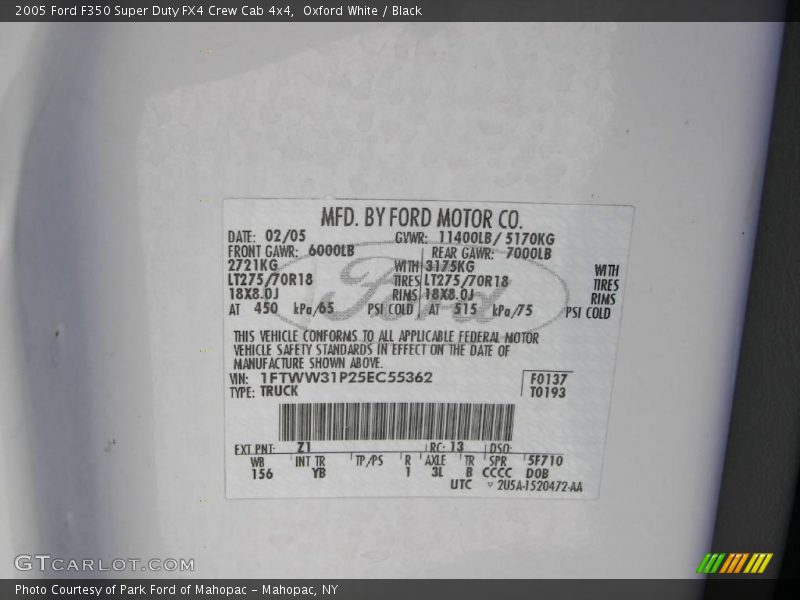 Oxford White / Black 2005 Ford F350 Super Duty FX4 Crew Cab 4x4