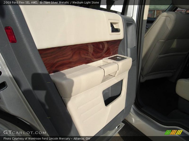 Brilliant Silver Metallic / Medium Light Stone 2009 Ford Flex SEL AWD