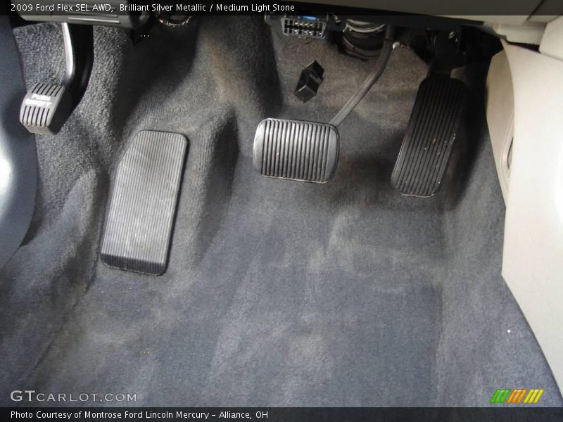 Brilliant Silver Metallic / Medium Light Stone 2009 Ford Flex SEL AWD
