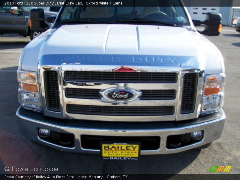 Oxford White / Camel 2010 Ford F250 Super Duty Lariat Crew Cab