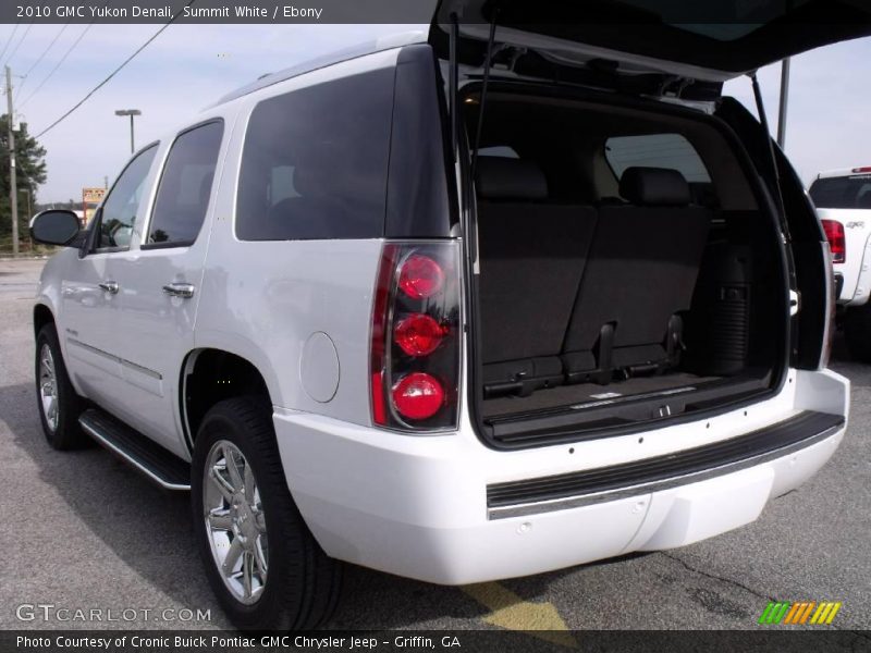 Summit White / Ebony 2010 GMC Yukon Denali