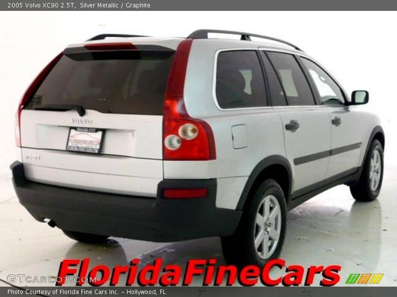 Silver Metallic / Graphite 2005 Volvo XC90 2.5T