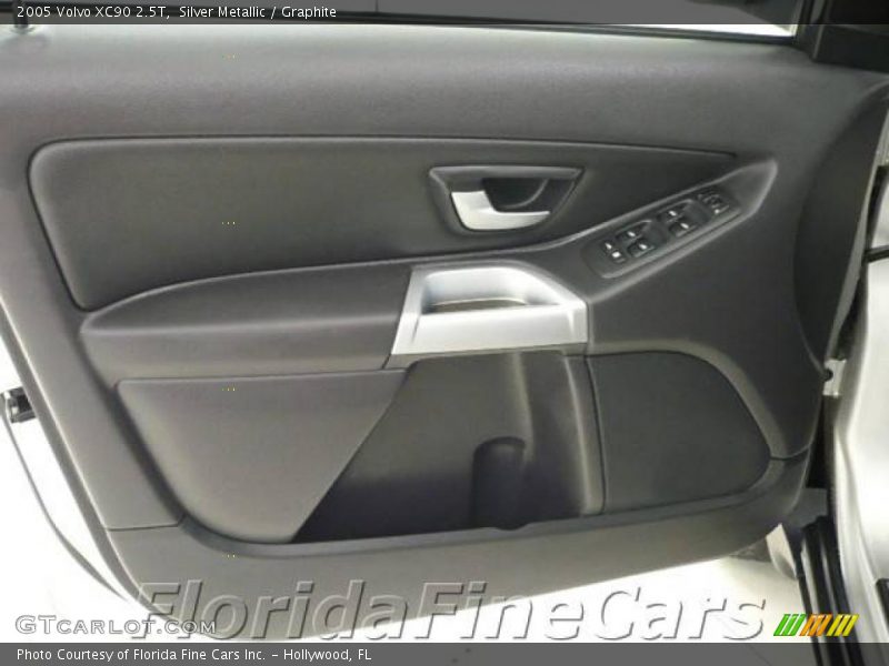Silver Metallic / Graphite 2005 Volvo XC90 2.5T