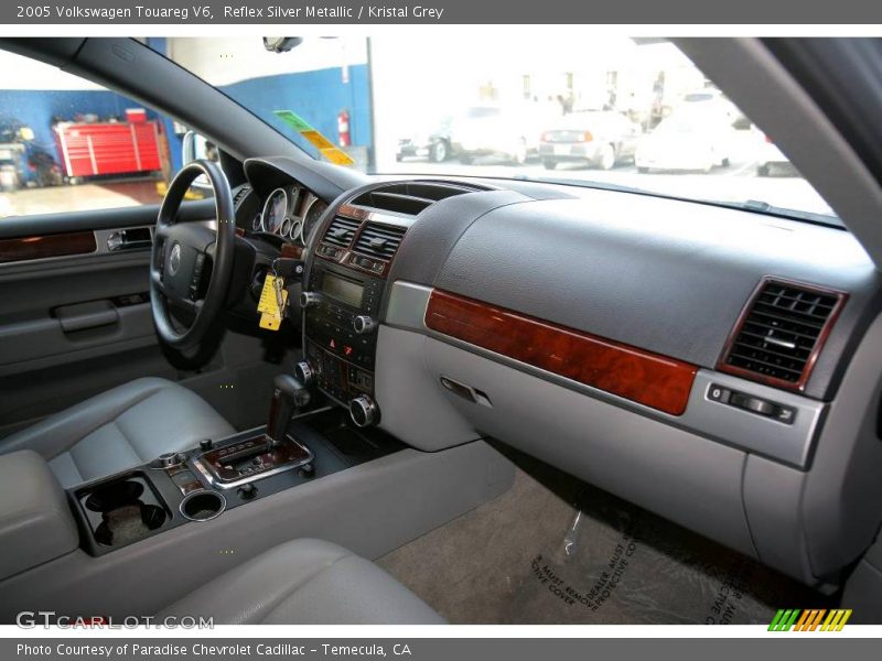 Reflex Silver Metallic / Kristal Grey 2005 Volkswagen Touareg V6