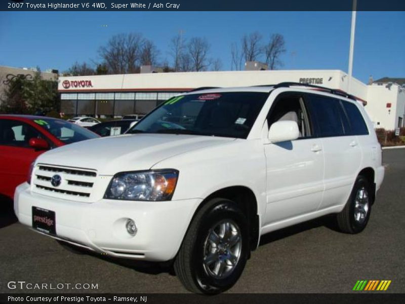 Super White / Ash Gray 2007 Toyota Highlander V6 4WD