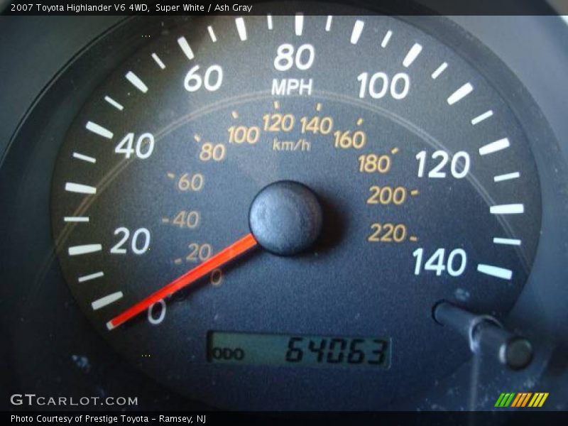 Super White / Ash Gray 2007 Toyota Highlander V6 4WD