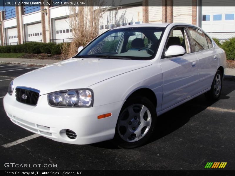 Noble White / Gray 2001 Hyundai Elantra GLS