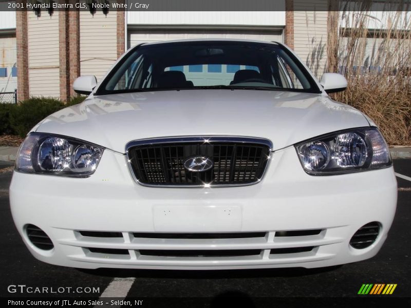 Noble White / Gray 2001 Hyundai Elantra GLS
