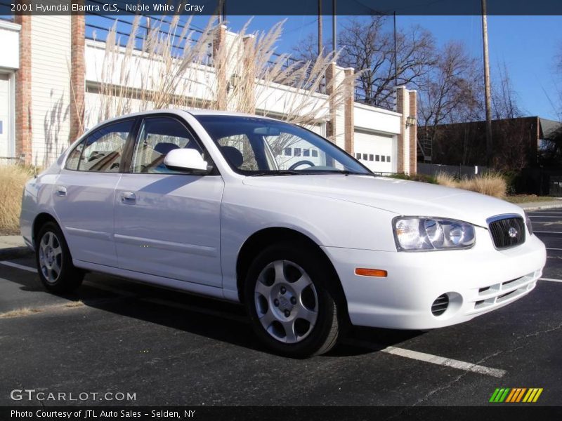 Noble White / Gray 2001 Hyundai Elantra GLS