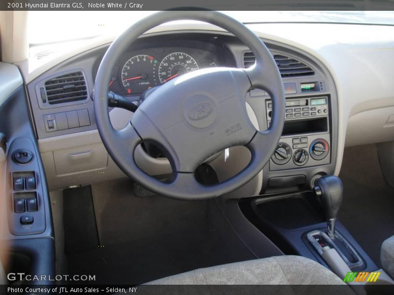 Noble White / Gray 2001 Hyundai Elantra GLS