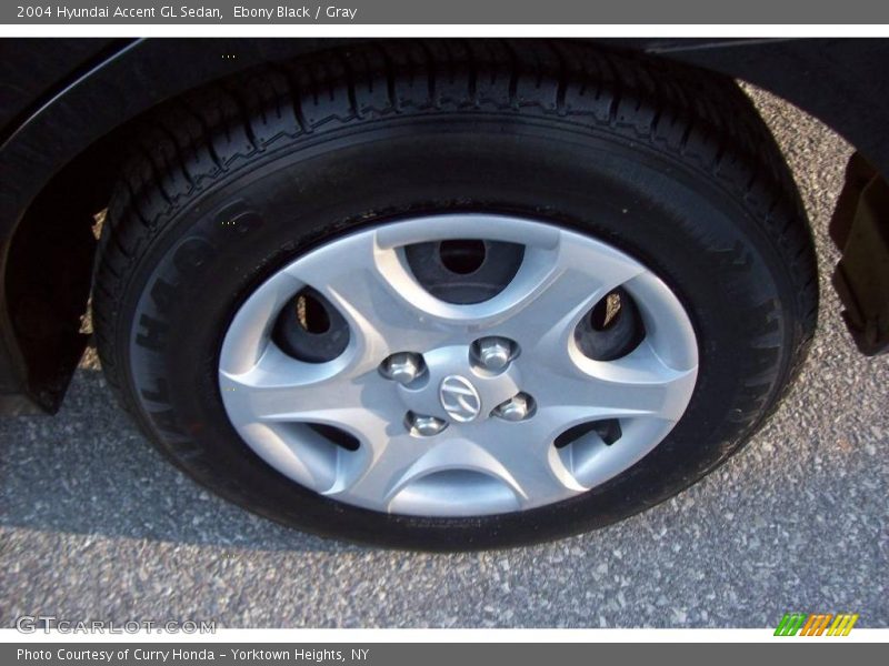 Ebony Black / Gray 2004 Hyundai Accent GL Sedan