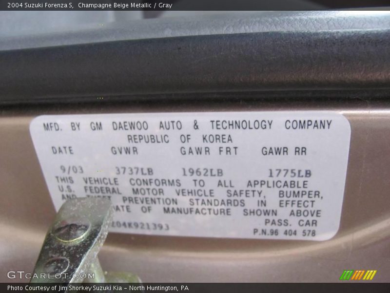 Champagne Beige Metallic / Gray 2004 Suzuki Forenza S