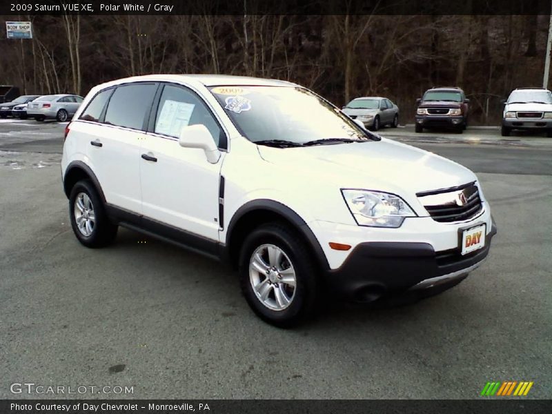Polar White / Gray 2009 Saturn VUE XE