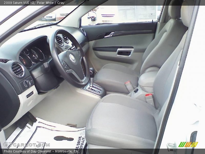 Polar White / Gray 2009 Saturn VUE XE
