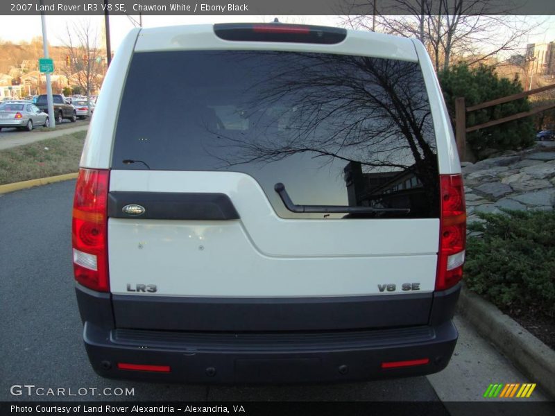 Chawton White / Ebony Black 2007 Land Rover LR3 V8 SE