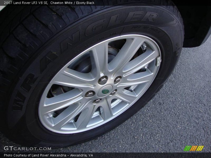 Chawton White / Ebony Black 2007 Land Rover LR3 V8 SE