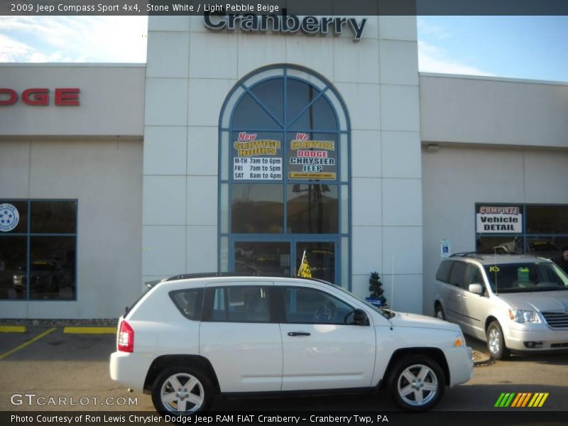 Stone White / Light Pebble Beige 2009 Jeep Compass Sport 4x4