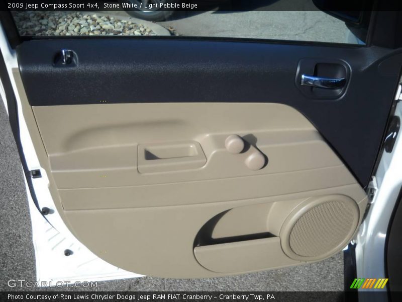 Stone White / Light Pebble Beige 2009 Jeep Compass Sport 4x4