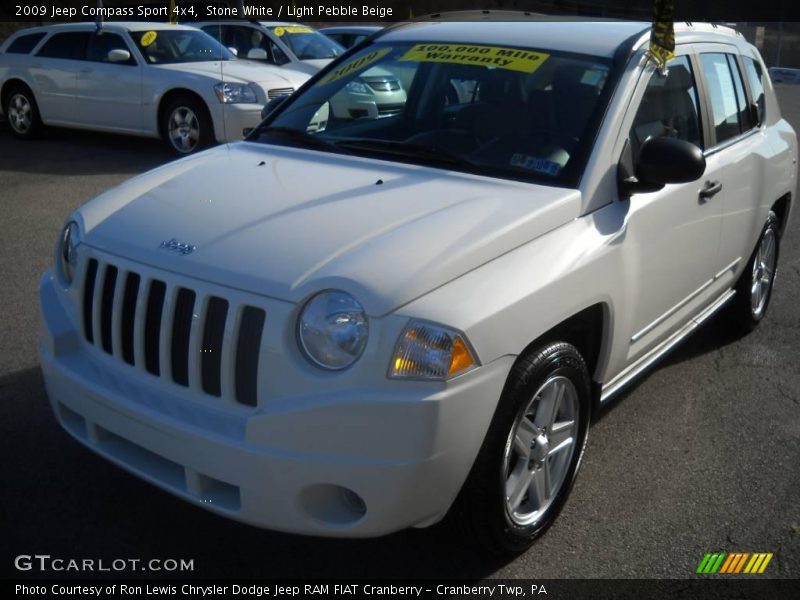 Stone White / Light Pebble Beige 2009 Jeep Compass Sport 4x4
