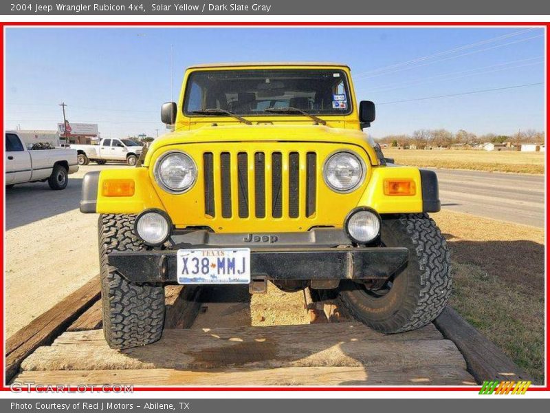 Solar Yellow / Dark Slate Gray 2004 Jeep Wrangler Rubicon 4x4
