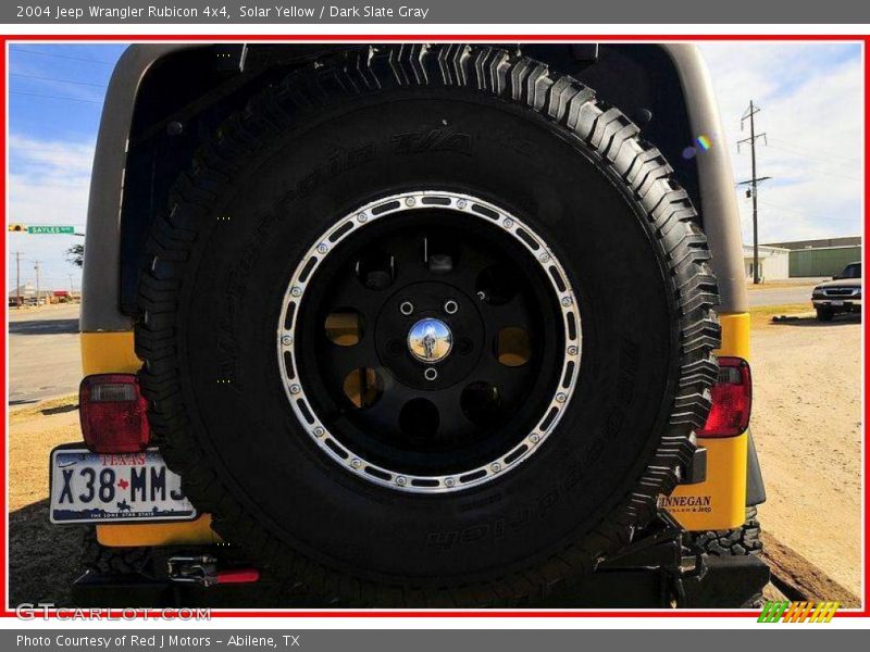 Solar Yellow / Dark Slate Gray 2004 Jeep Wrangler Rubicon 4x4