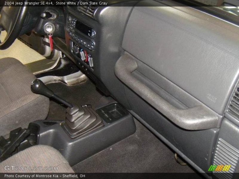 Stone White / Dark Slate Gray 2004 Jeep Wrangler SE 4x4