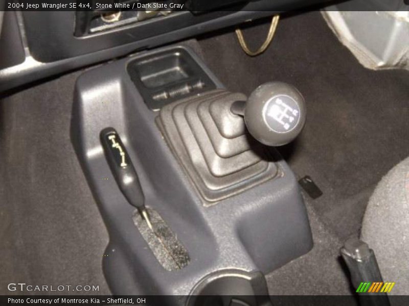 Stone White / Dark Slate Gray 2004 Jeep Wrangler SE 4x4