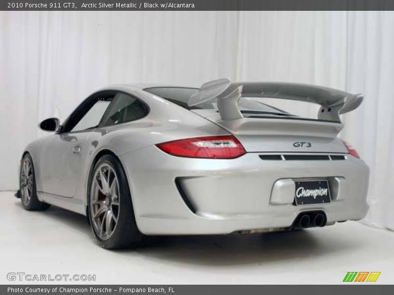 Arctic Silver Metallic / Black w/Alcantara 2010 Porsche 911 GT3