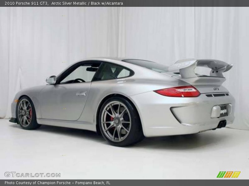 Arctic Silver Metallic / Black w/Alcantara 2010 Porsche 911 GT3
