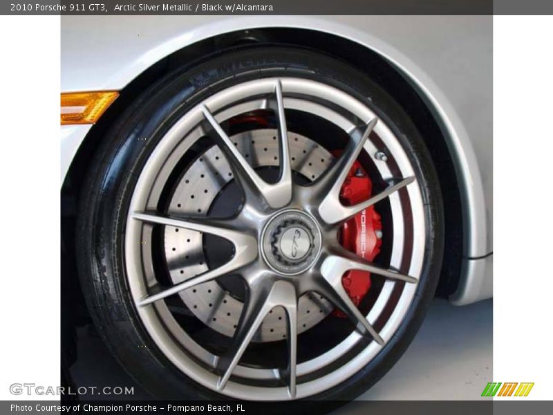 Arctic Silver Metallic / Black w/Alcantara 2010 Porsche 911 GT3